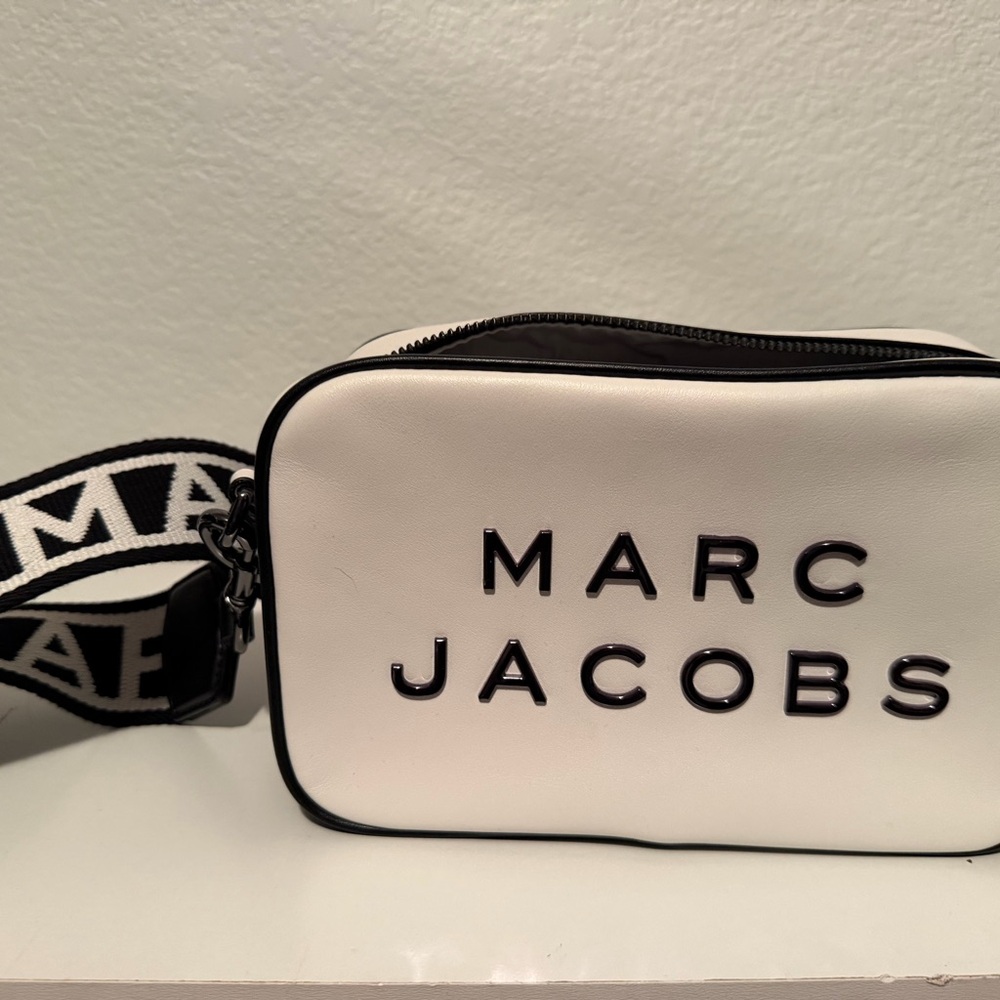 Marc Jacobs White Crossbody Bag